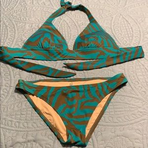 Victoria’s Secret bikini